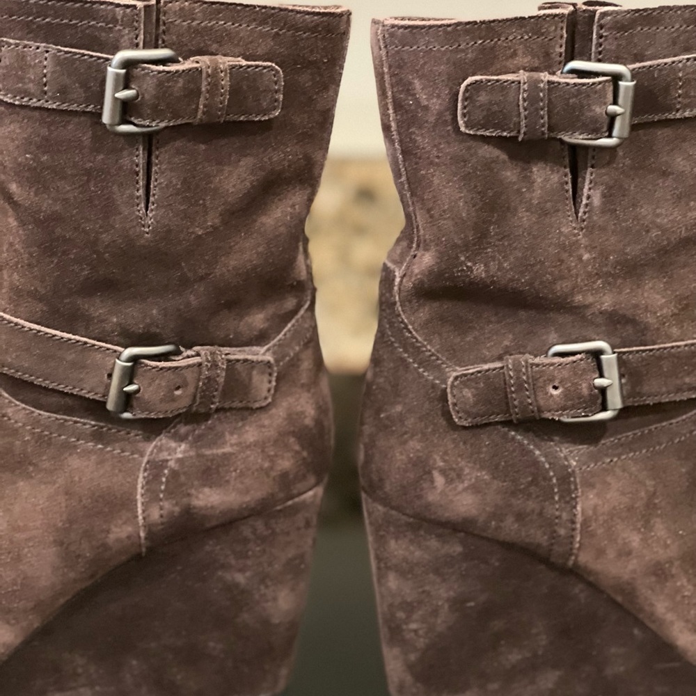 PRADA Double Buckle Suede Wedge Boot.38.5 - Picture 4 of 16